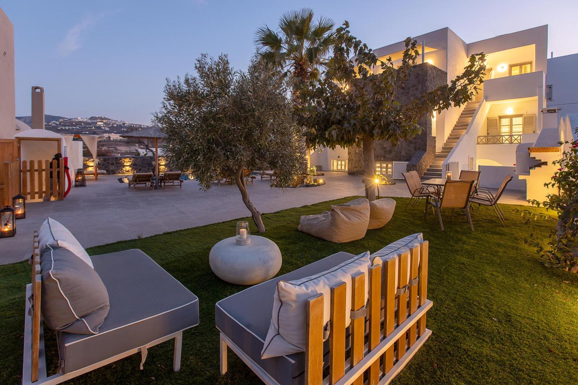 Santorini Villatzio Suites Mesaria Bagian luar foto