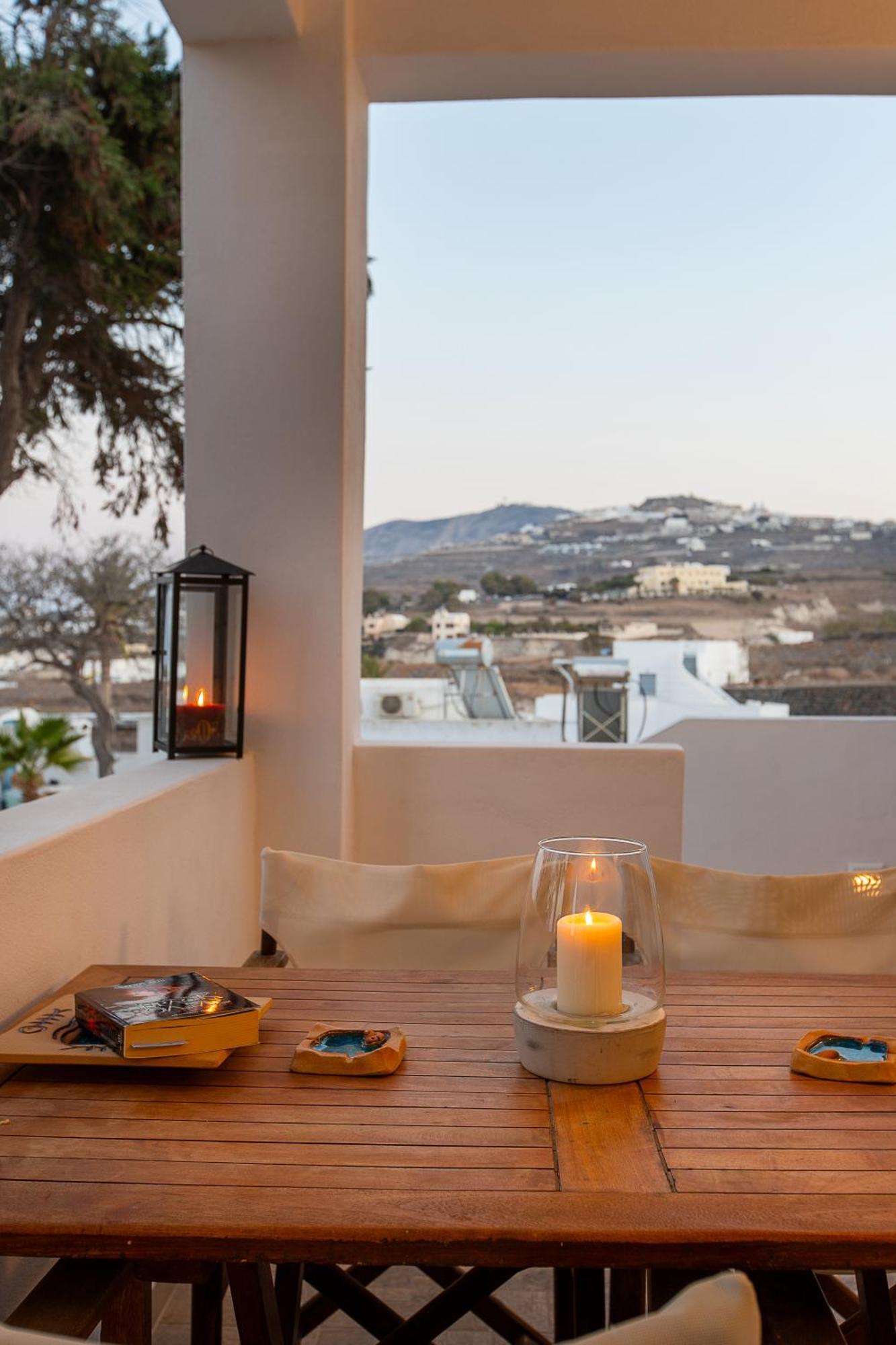 Santorini Villatzio Suites Mesaria Bagian luar foto