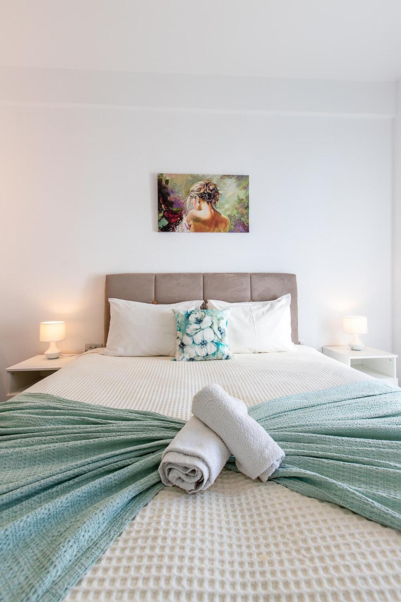 Santorini Villatzio Suites Mesaria Bagian luar foto
